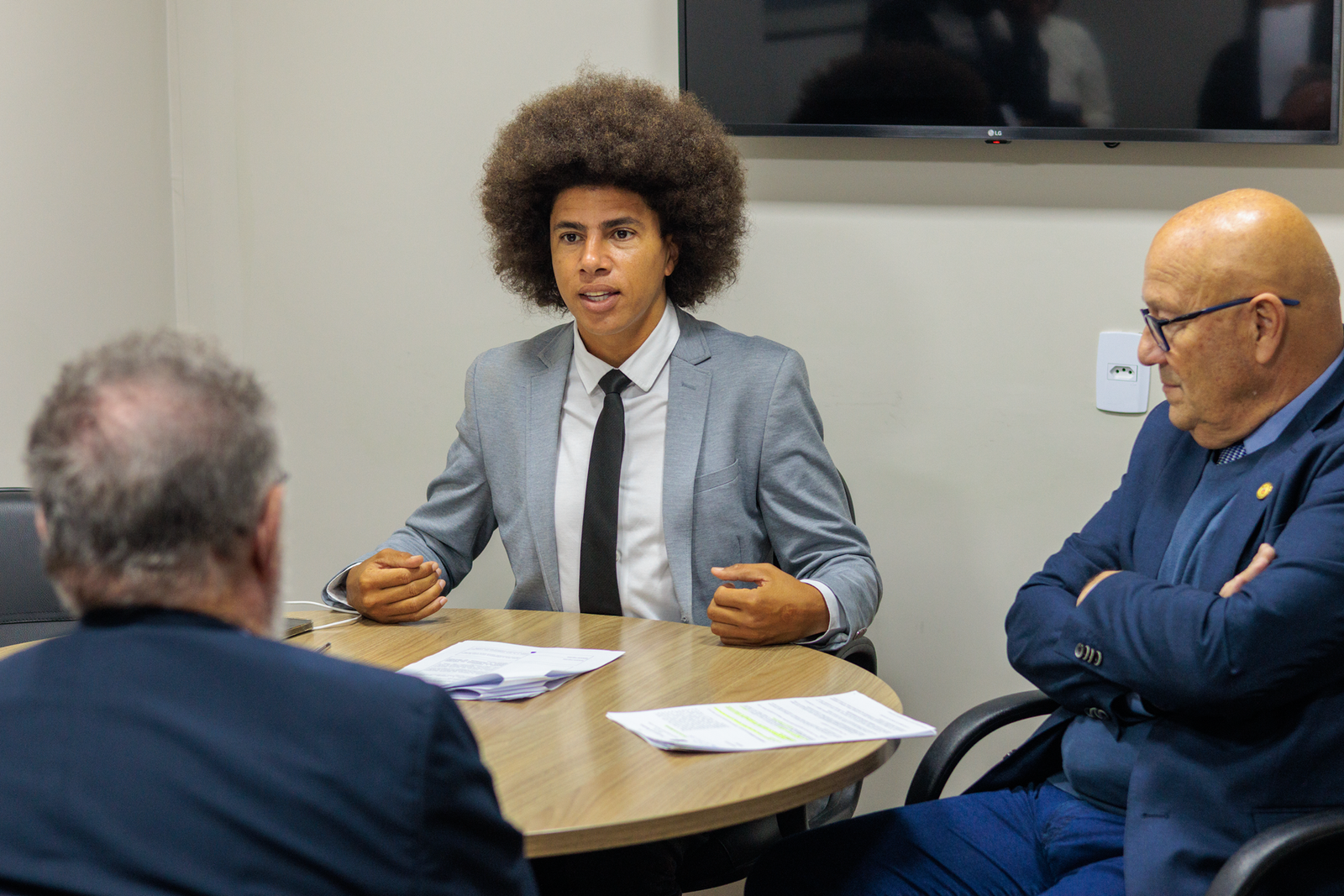 Criada por Renato Freitas, Comissão de Igualdade Racial quer ampliação de cotas para concursos e inclusão de quilombolas no Paraná Criada por Renato Freitas, Comissão de Igualdade Racial quer ampliação de cotas para concursos e inclusão de quilombolas no Paraná